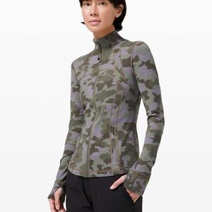 LULULEMON DEFINE JACKET SIZE 4
